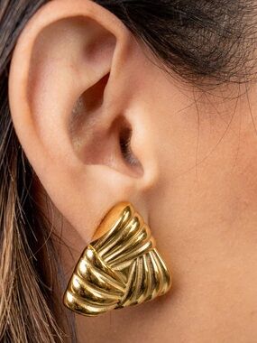 Gold-Tone Women's Earrings - Sculpted Shell Design